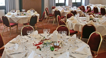 Ballsaal Hochzeiten Feier bis 150 Personen